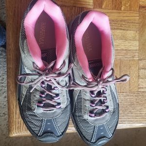 Womens steel toed shoes